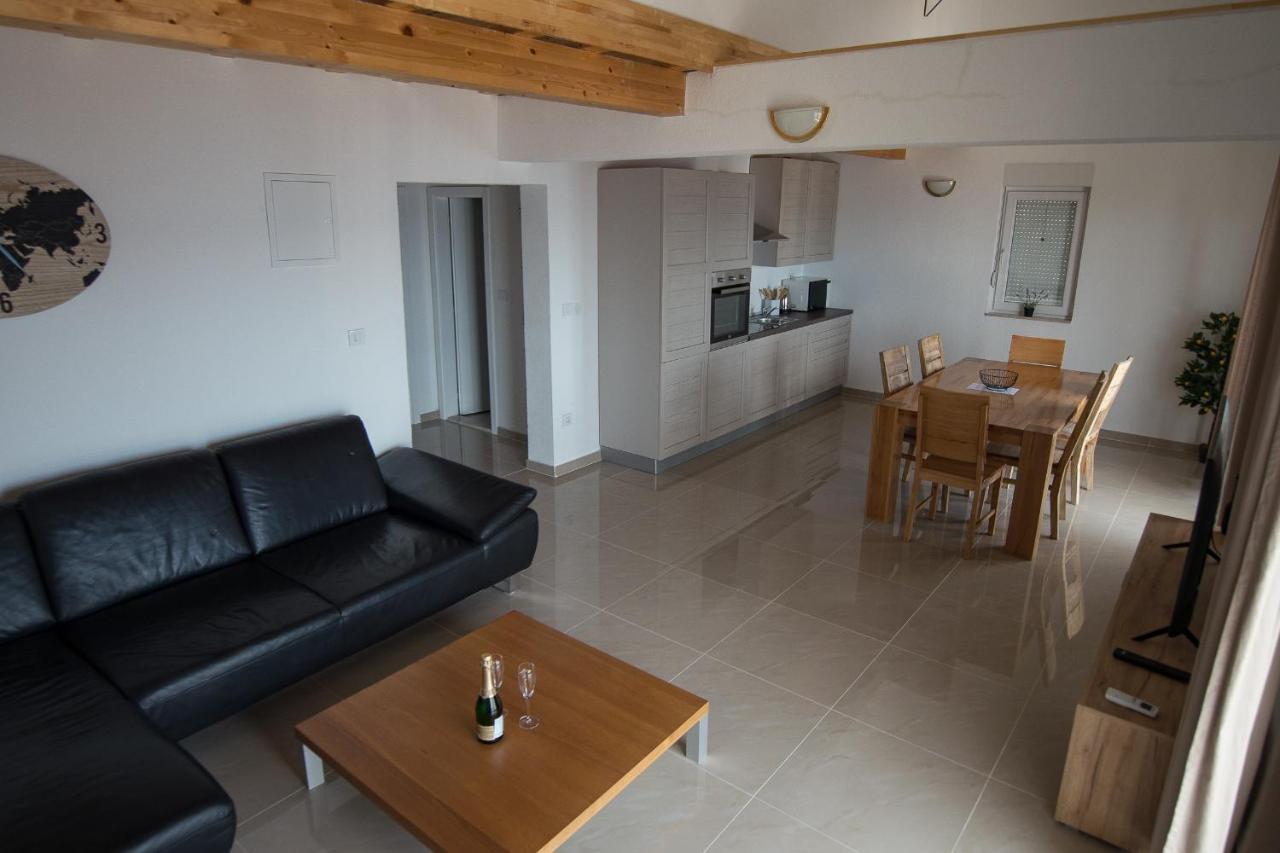 Villa Stipe Jesenice  Bagian luar foto
