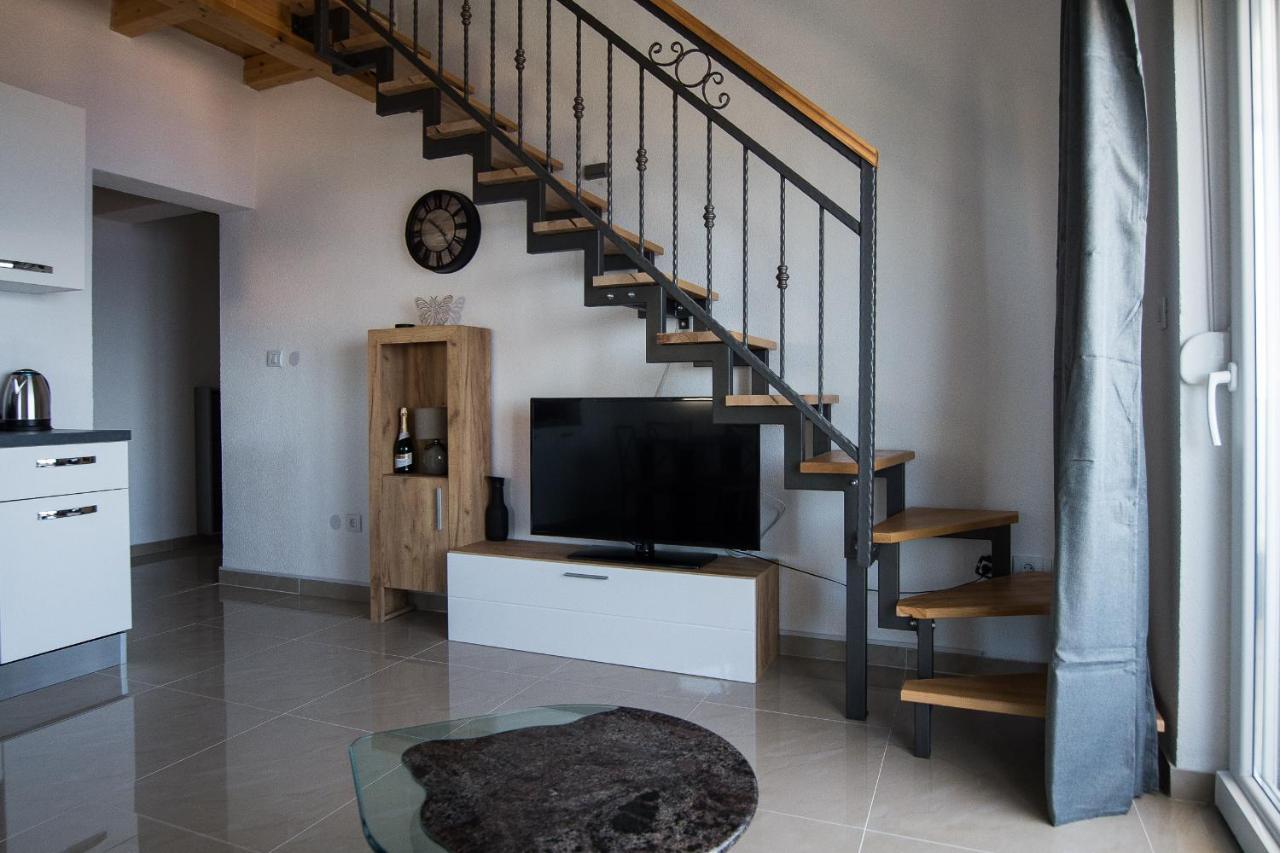 Villa Stipe Jesenice  Bagian luar foto